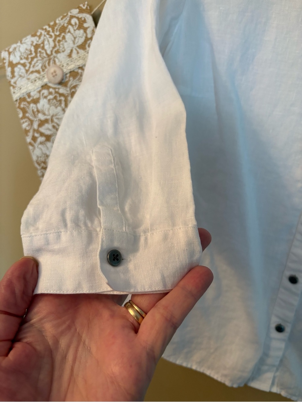 Contemporaire Simons White 100% Linen 3/4 Sleeve Button Down Shirt - Picture 8 of 14